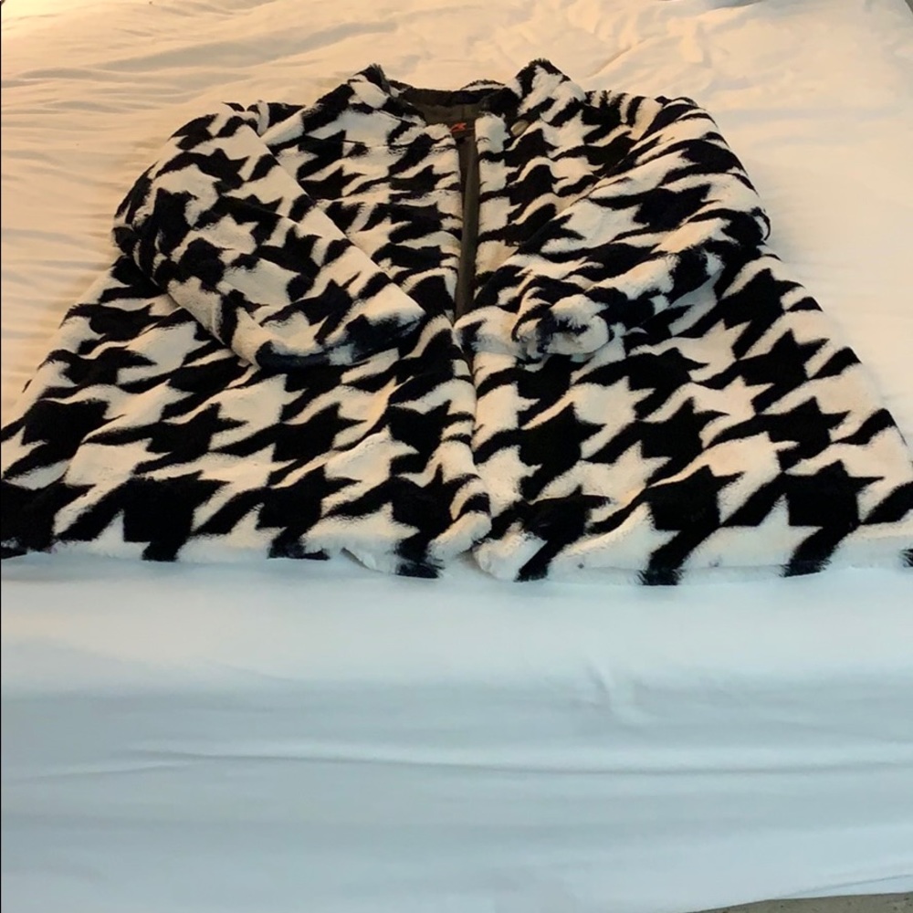 Adrienne Landau faux fur coat (white and black)